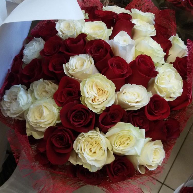 Букет из 51 розы, микс Классический, 60см, Эквадор.